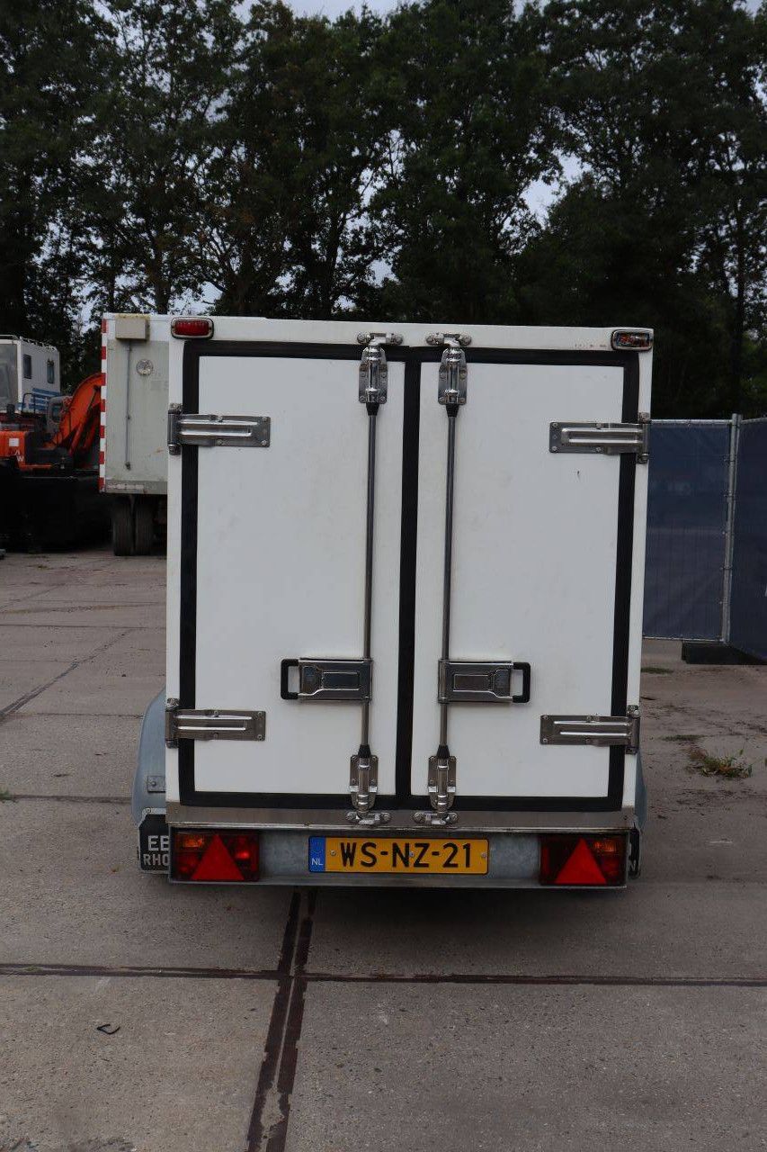 Closed Refrigerated Trailer Van Weel VW 2000kg 2005
