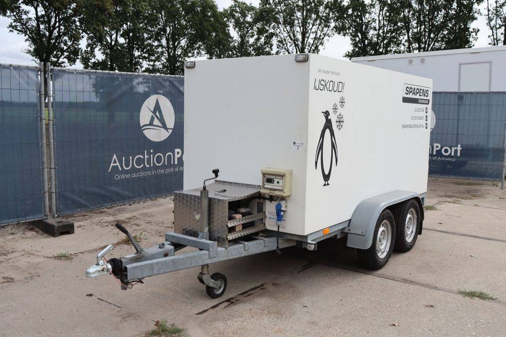 Closed Refrigerated Trailer Van Weel VW 2000kg 2005