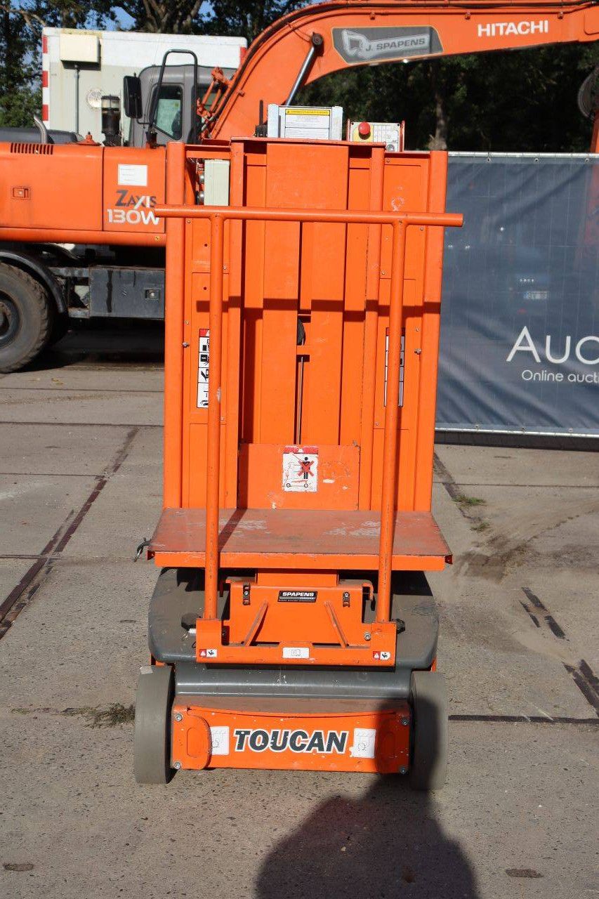 JLG Toucan Duo Elektrischer Mastlift 130 kg 6,0 m 2017