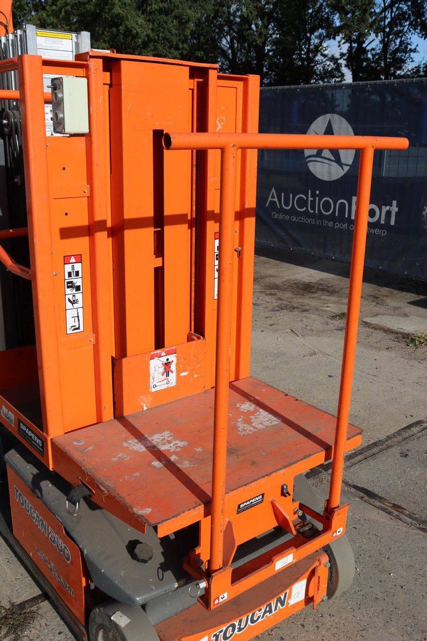 JLG Toucan Duo Elektrischer Mastlift 130 kg 6,0 m 2017