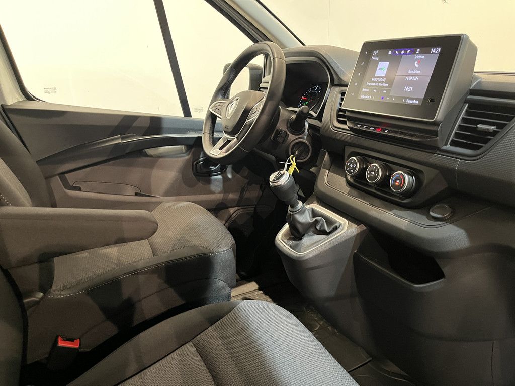 Renault Trafic 2.0 dCi 130 PK L2H1 / Euro 6 / Schuifdeur L + R / LED / Airco / Cruise Control / Camera / Trekhaak / CarPlay / 3-Zits / 69.000 KM !!