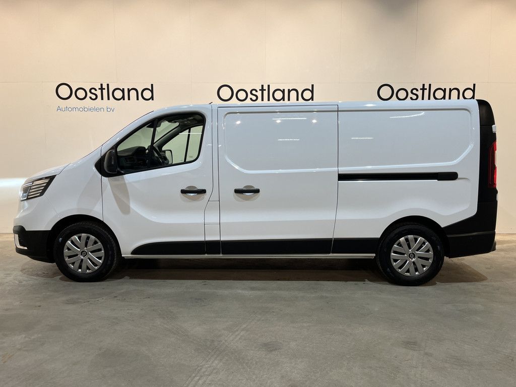 Renault Trafic 2.0 dCi 130 PK L2H1 / Euro 6 / Schuifdeur L + R / LED / Airco / Cruise Control / Camera / Trekhaak / CarPlay / 3-Zits / 69.000 KM !!