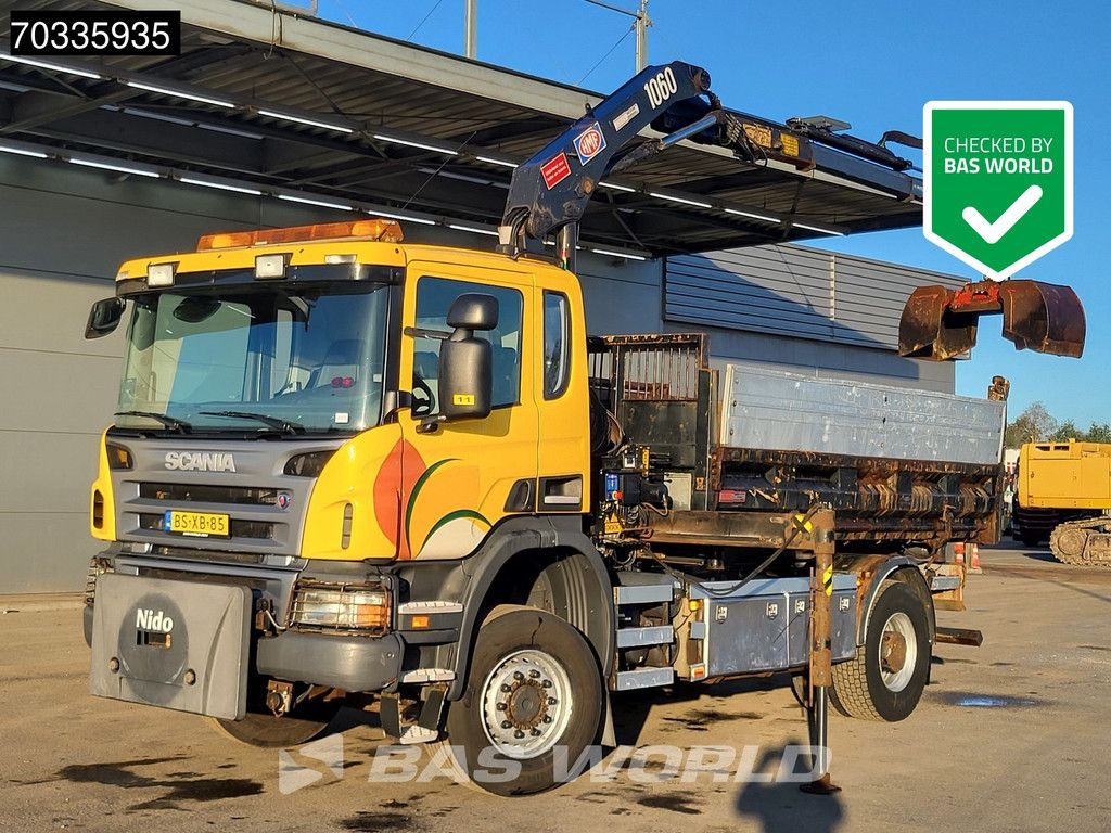 Scania P P340 4X4 NL-Truck 4x4 Big-Axle HMF 1060 K2 Crane + 9m3 3way tipper Automatic Euro 4