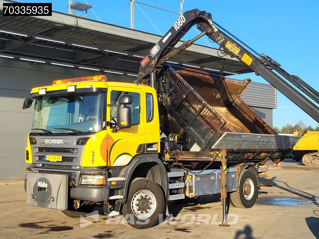 Scania P P340 4X4 NL-Truck 4x4 Big-Axle HMF 1060 K2 Crane + 9m3 3way tipper Automatic Euro 4