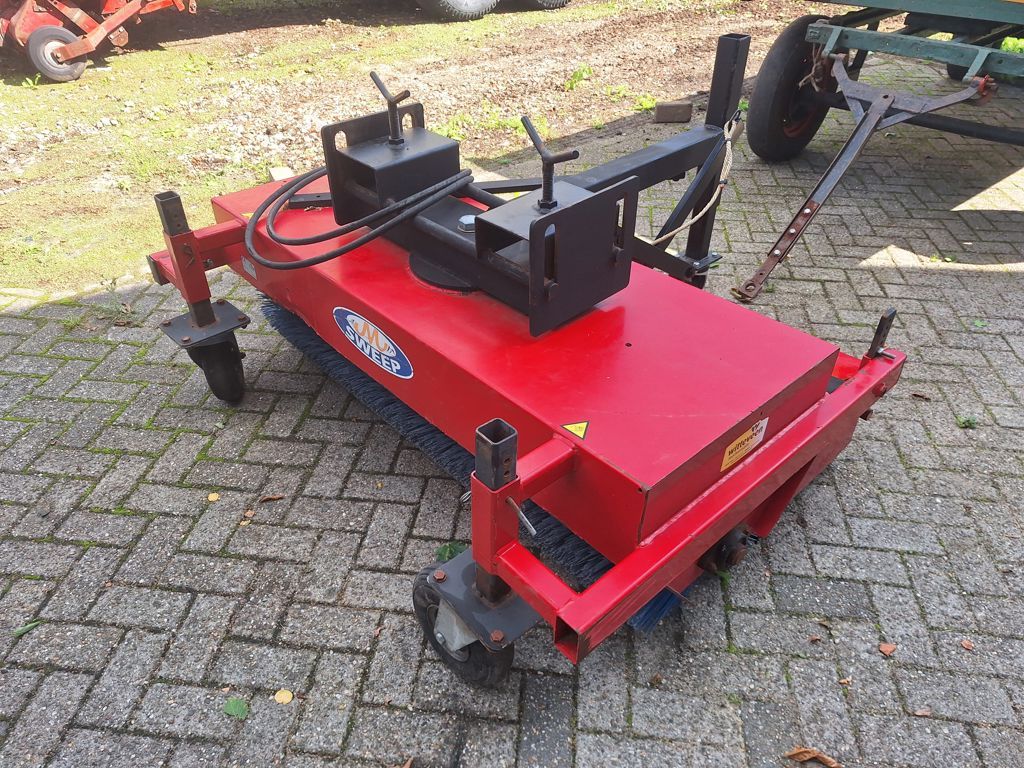 M-Sweep veegmachine lepelinsteek
