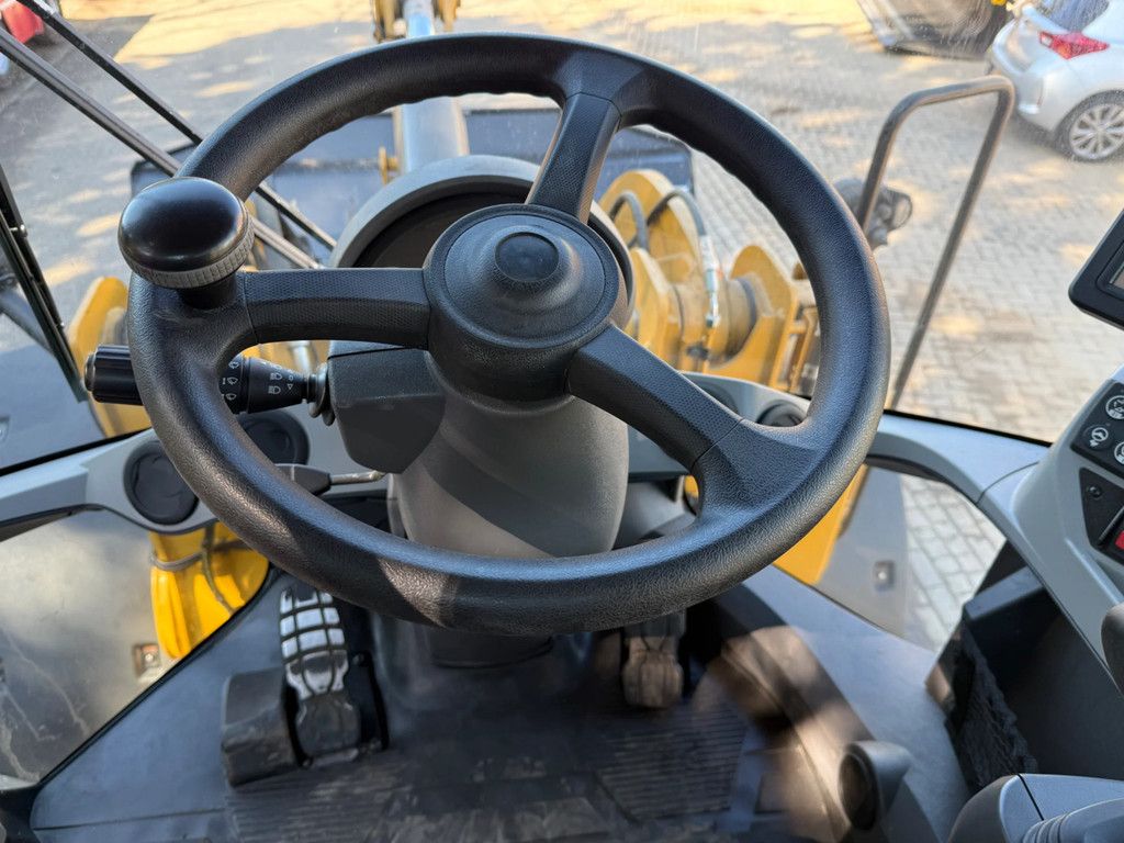 Caterpillar 930M