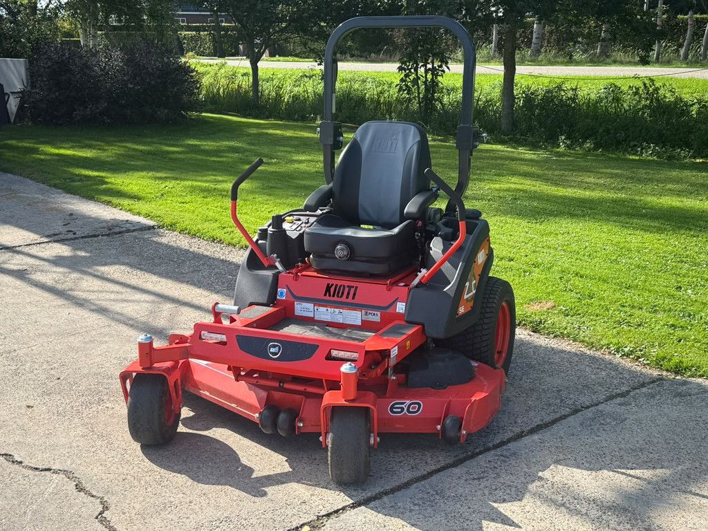 Kioti ZXC 54 SE Zitmaaier Gazonmaaier ZERO TURN NIEUW ZXC 54 SE Zero turn Zitmaaier Maaier Gazonmaaier NIEUW