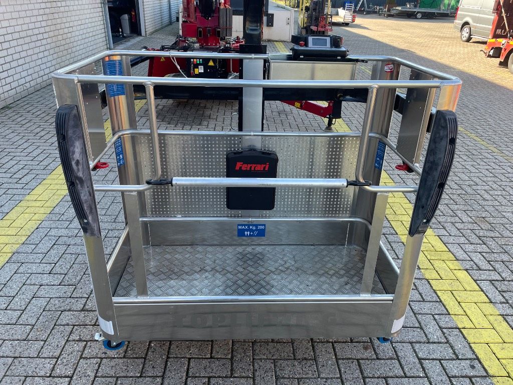 Ferrari Skyler 2 AL 200