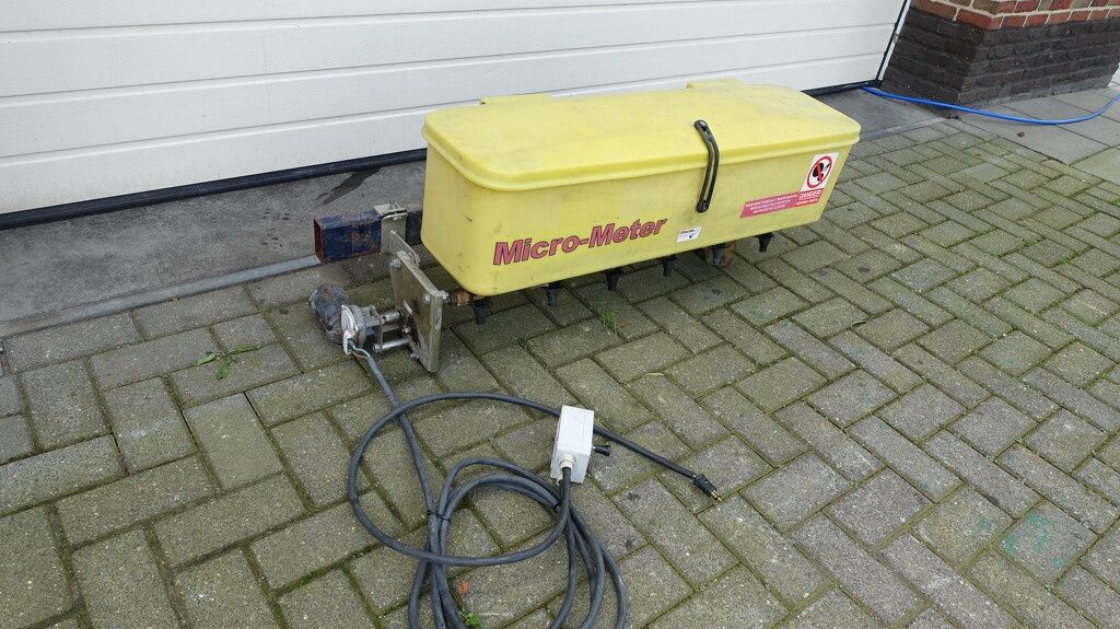 Stocks AG Micro-meter granulaatstrooier elektrische aangedreven