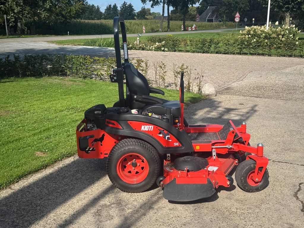 Kioti ZXC 60 SE Zero TURN gazonmaaier Maaimachine ZXC 60 SE Zero turn Gazonmaaier Maaimachine 1.50 breed Gazonmaaier Zeroturn