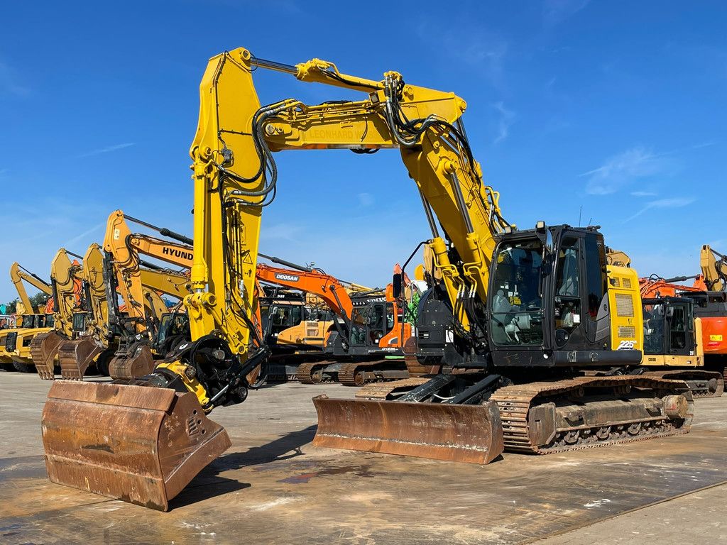 Hitachi ZX225USLC-6