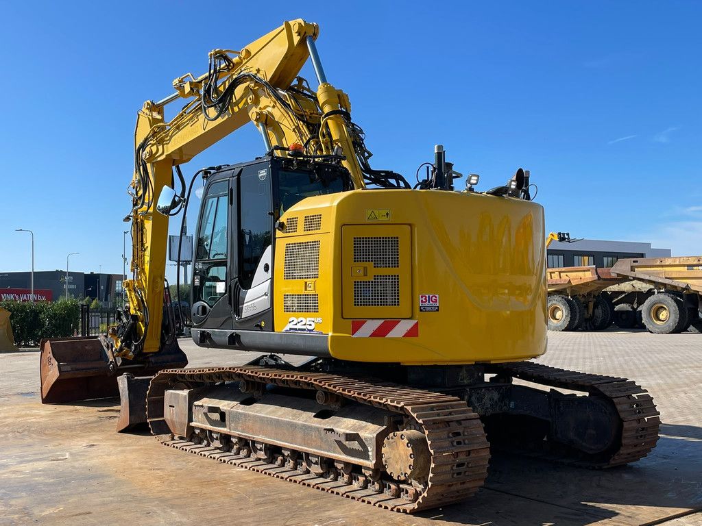 Hitachi ZX225USLC-6