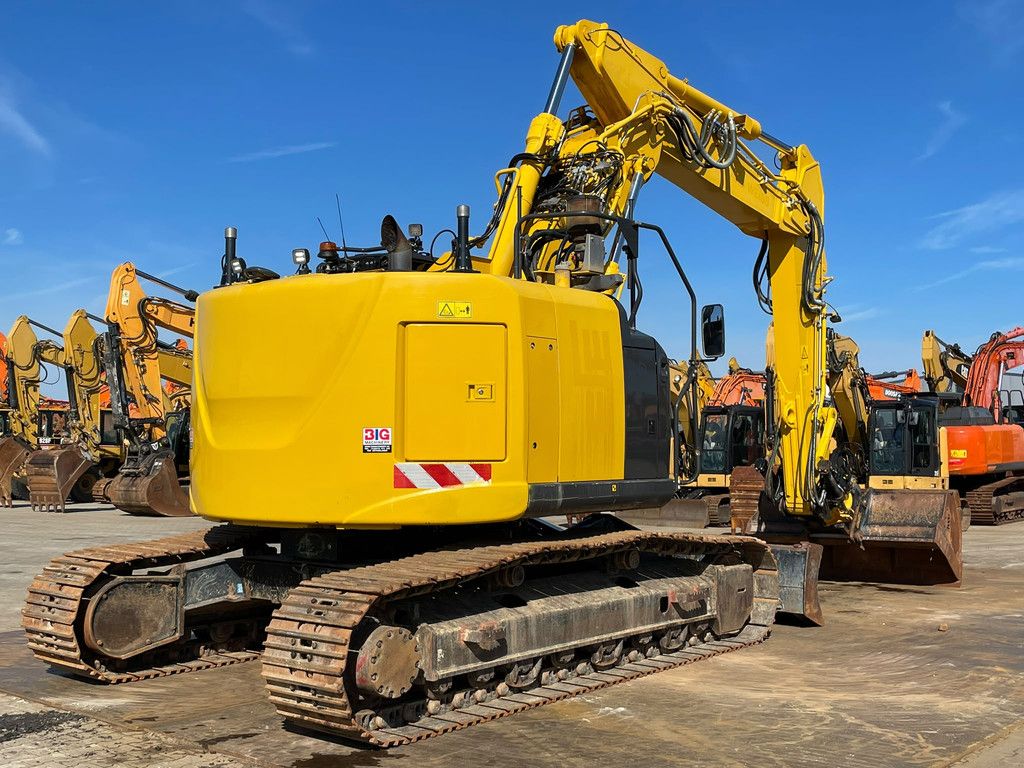 Hitachi ZX225USLC-6