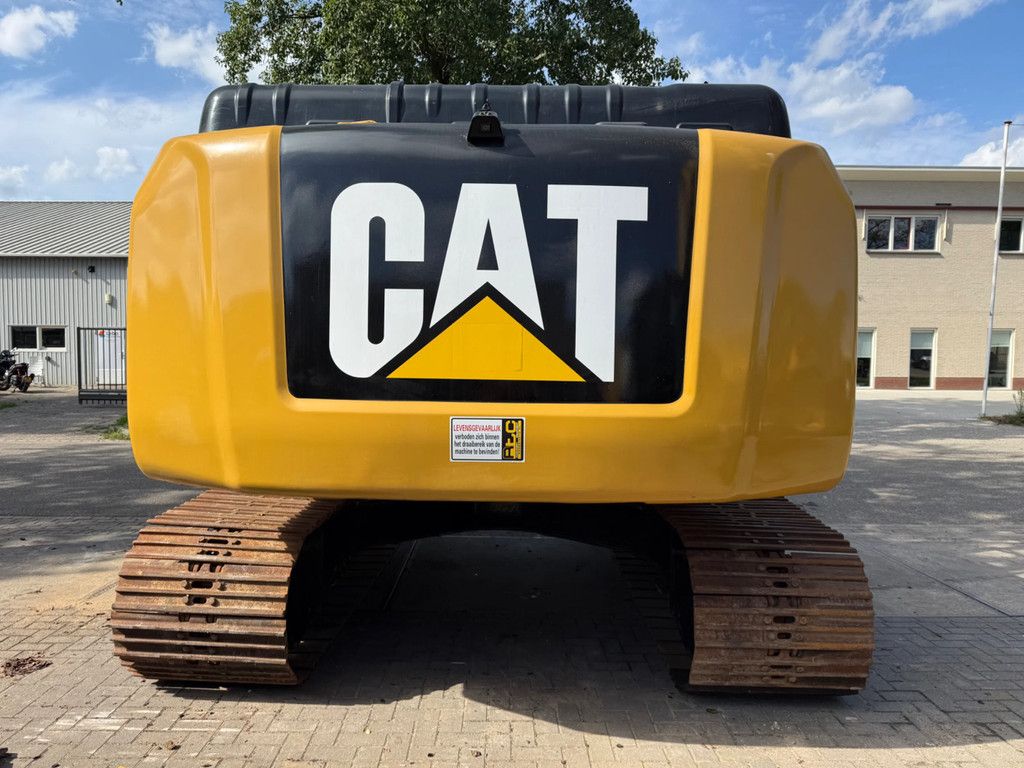 Caterpillar 326F