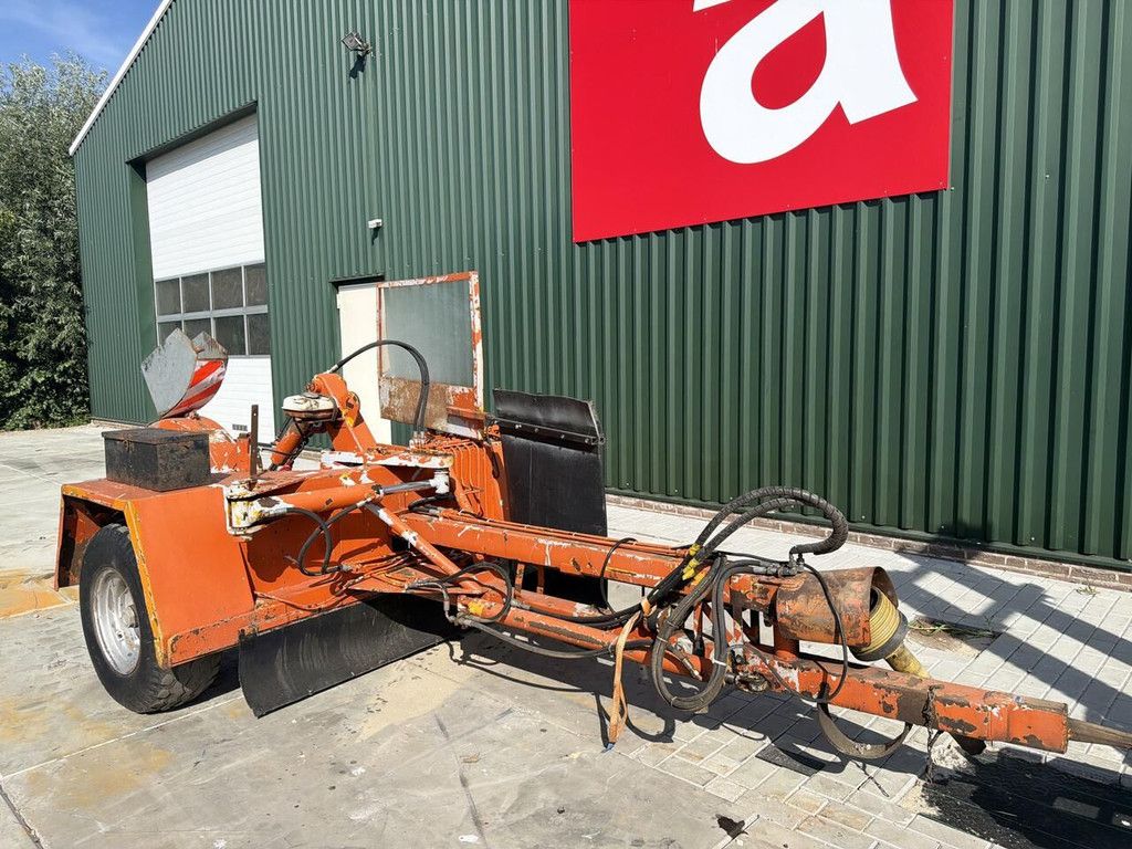 Vermeer SC 710 stump cutter