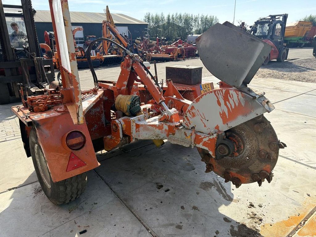 Vermeer SC 710 stump cutter