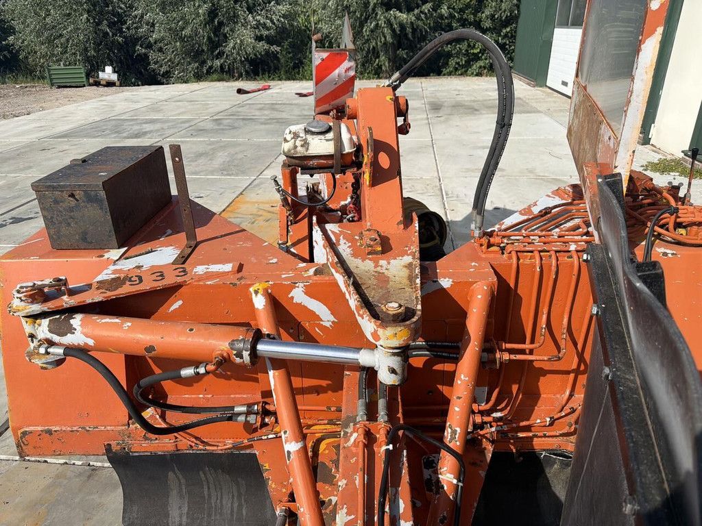 Vermeer SC 710 stump cutter
