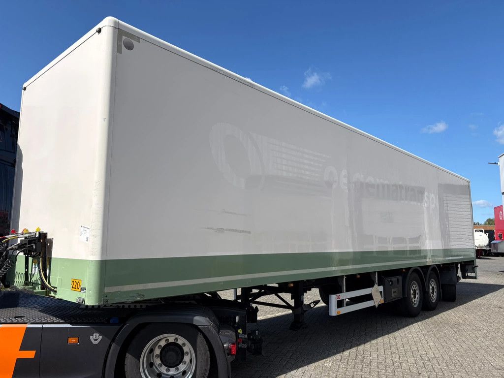 Pacton TBD.3 13.6M Liftas + Stuuras 2.500KG Laadklep
