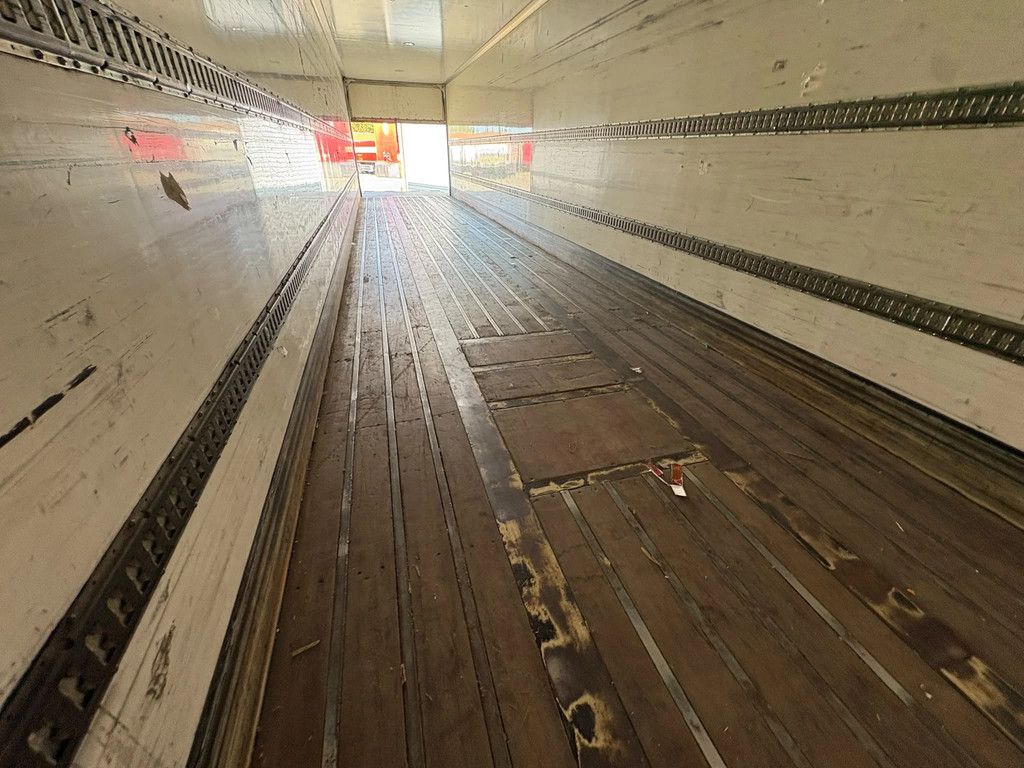 Pacton TBD.3 13.6M Liftas + Stuuras 2.500KG Laadklep