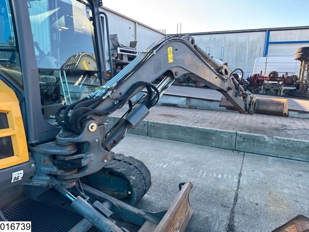 Volvo ECR 50d 5010 kg, 31.2 kW, 2019
