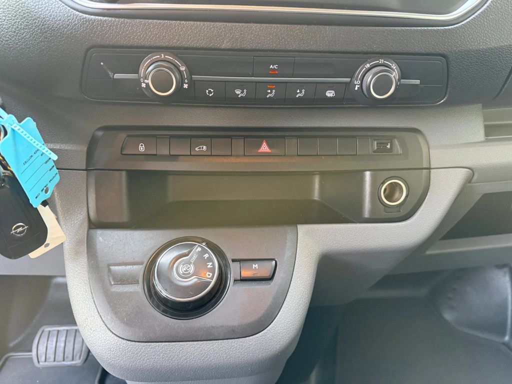 Opel Vivaro AUT. Carplay Camera NL Auto