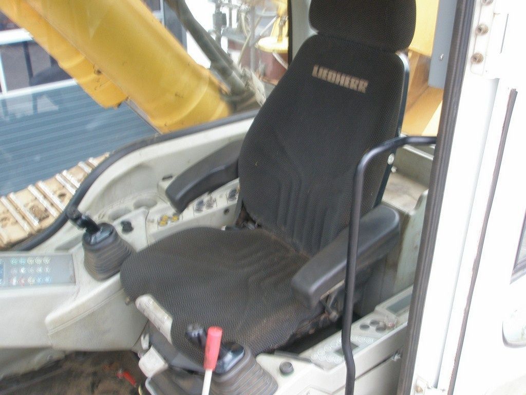 Liebherr R974C