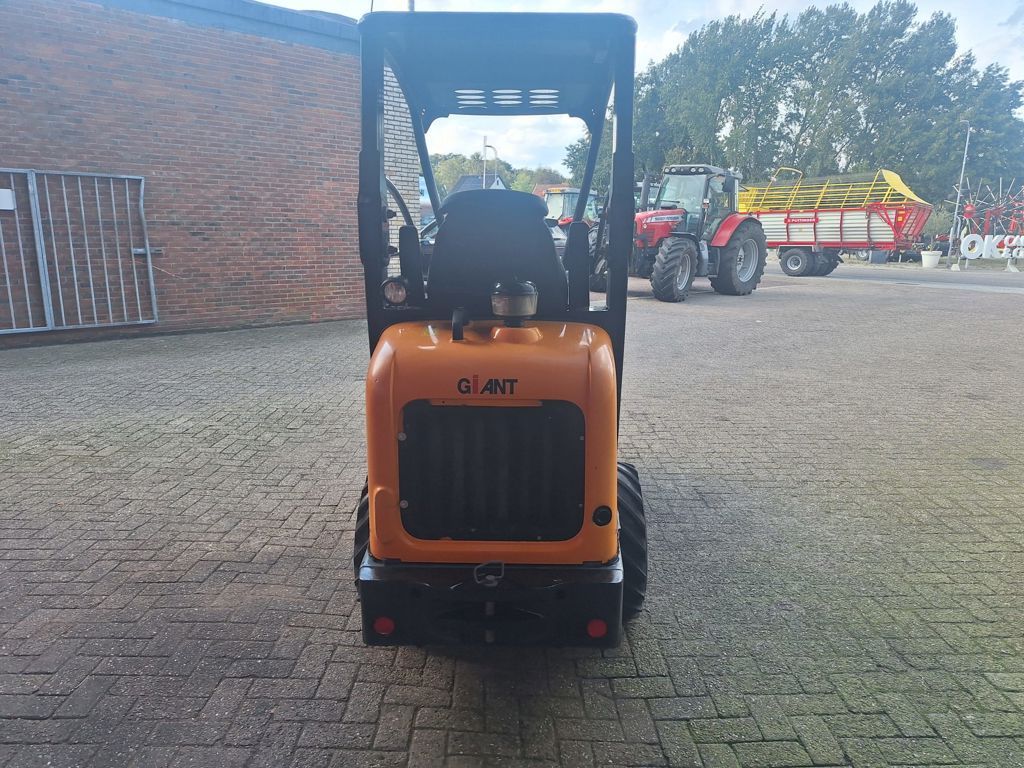 Giant D332ST