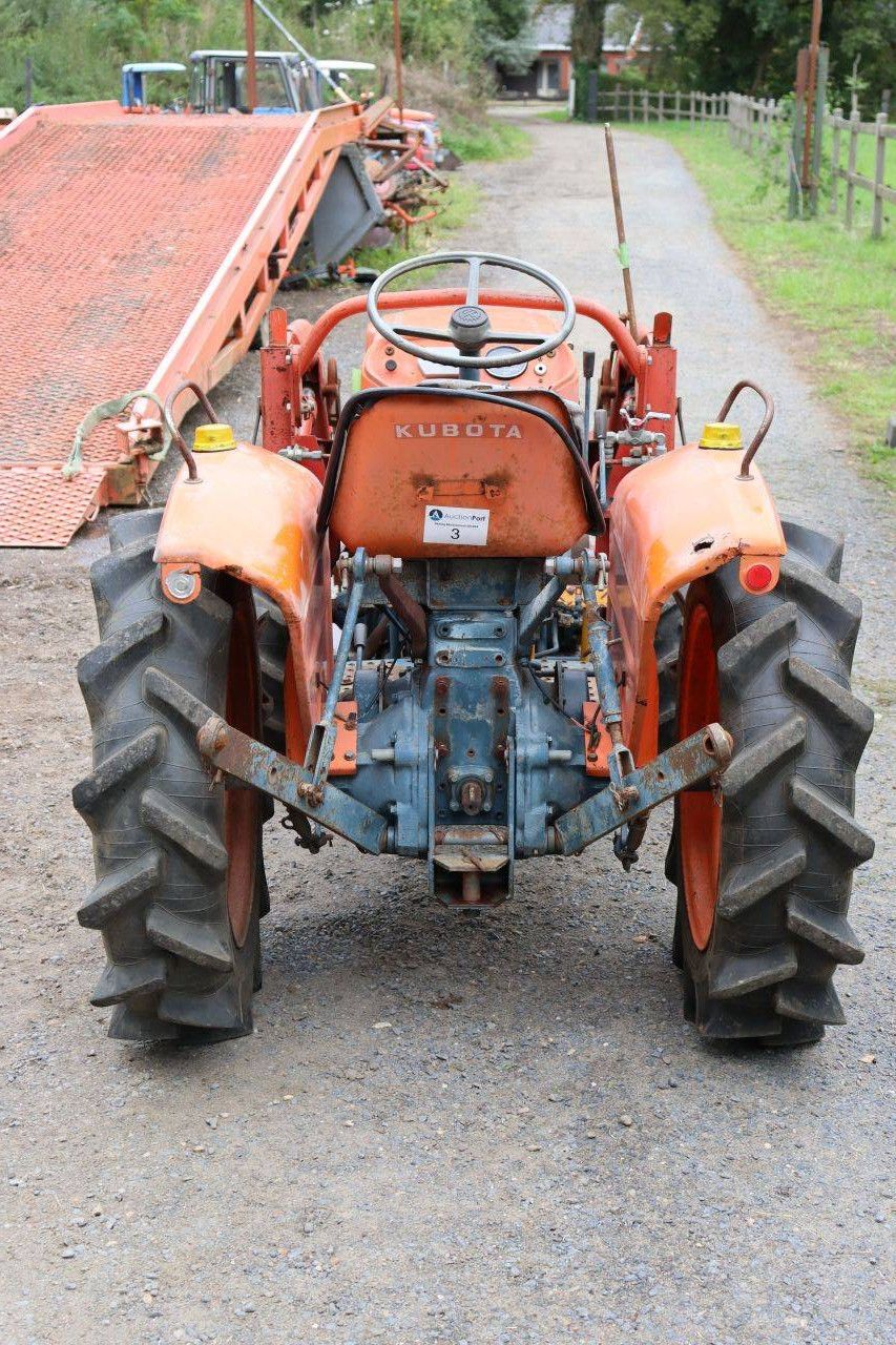 Kubota L2000DT Kleintraktor Diesel 20 PS mit Frontlader