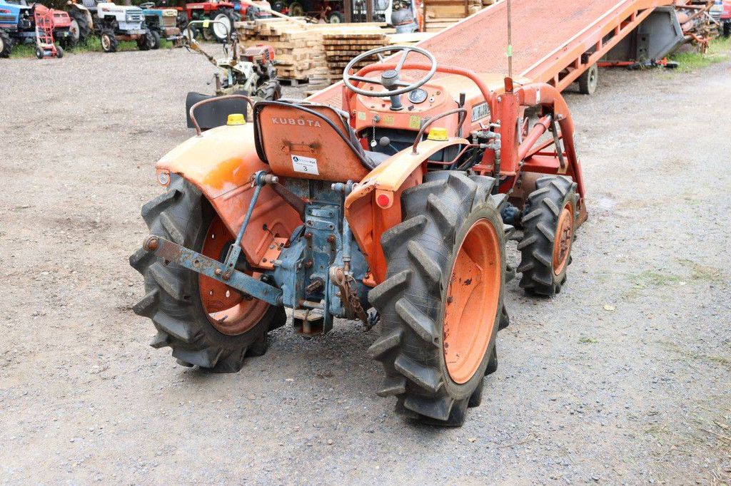 Kubota L2000DT Kleintraktor Diesel 20 PS mit Frontlader
