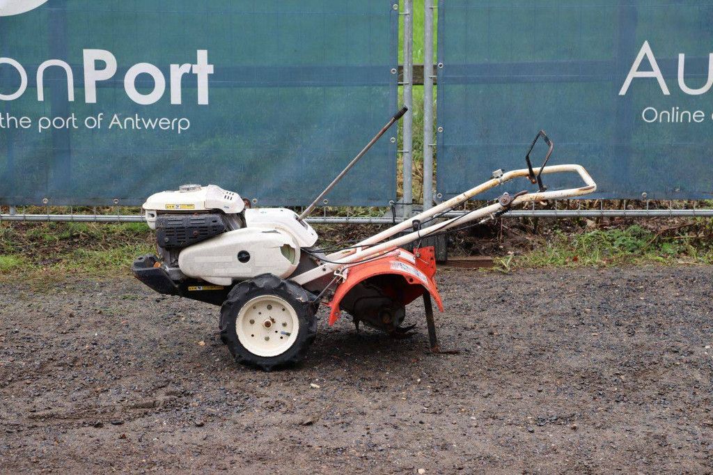 Motoculteur Yanmar MRT6RZ Benzin 5 PS mit Grubber