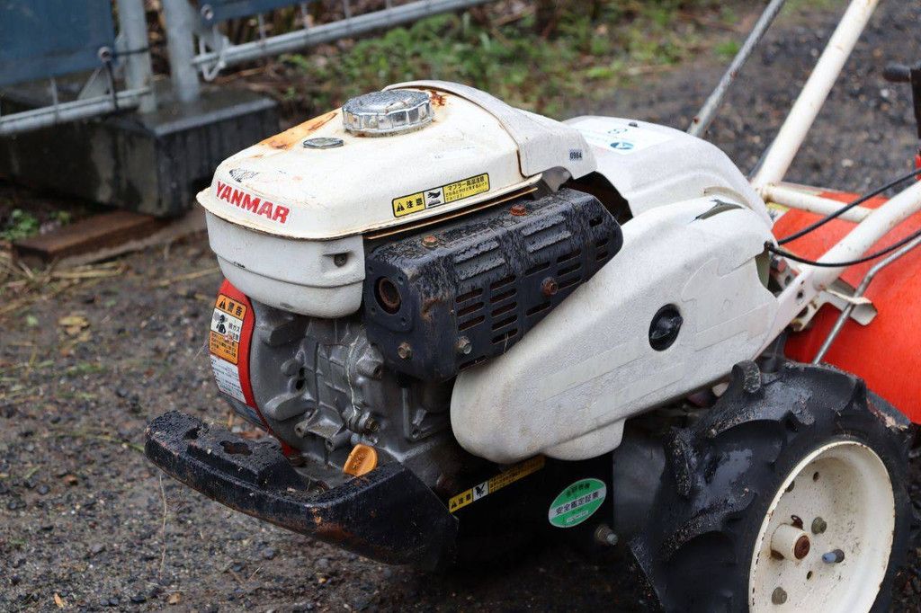 Motoculteur Yanmar MRT6RZ Benzin 5 PS mit Grubber