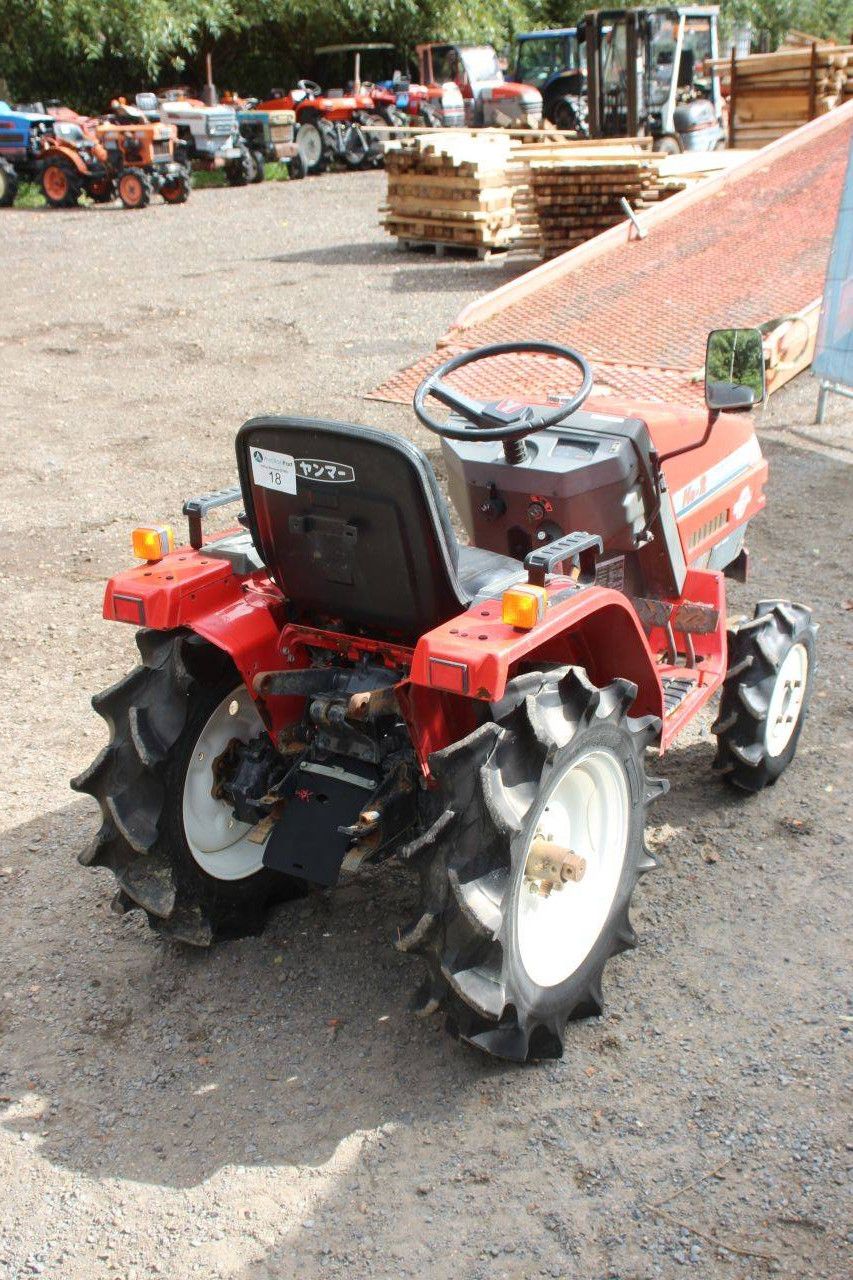 Kleintraktor Yanmar Ke-2D Diesel 14 PS