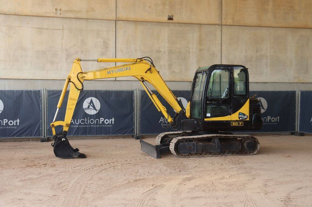 Crawler excavator Hyundai R60-7 Diesel 40kW 2013