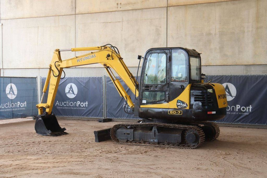 Crawler excavator Hyundai R60-7 Diesel 40kW 2013