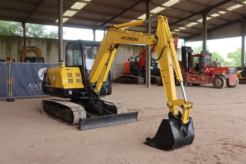 Crawler excavator Hyundai R60-7 Diesel 40kW 2013