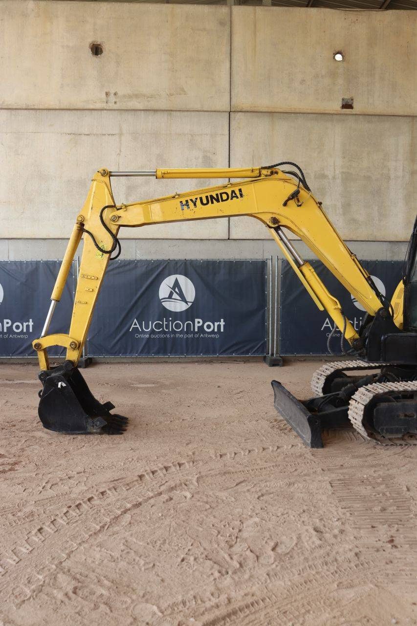 Crawler excavator Hyundai R60-7 Diesel 40kW 2013