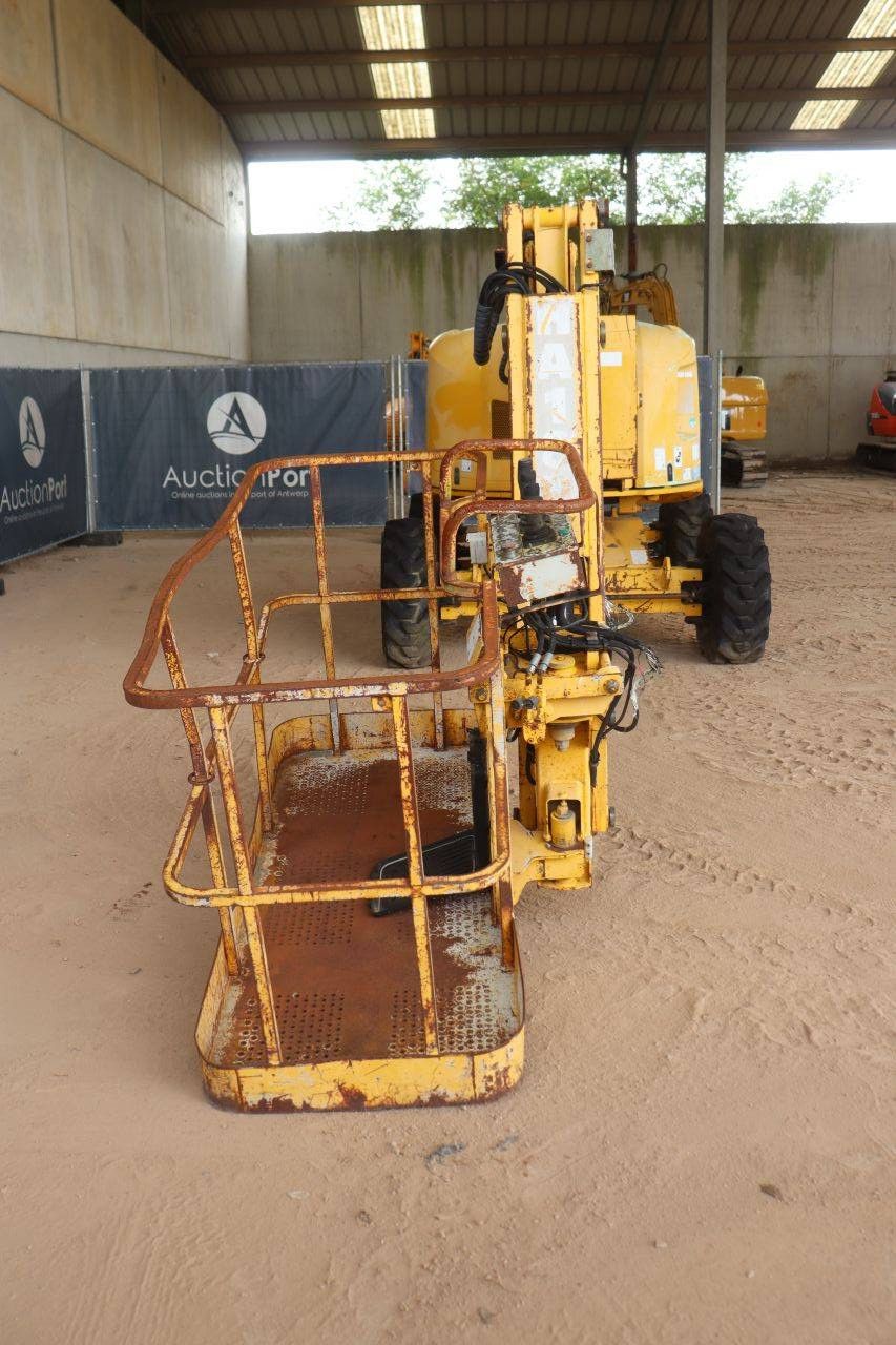 Articulating boom lift Haulotte HA18 PX Diesel 17.3m 2001