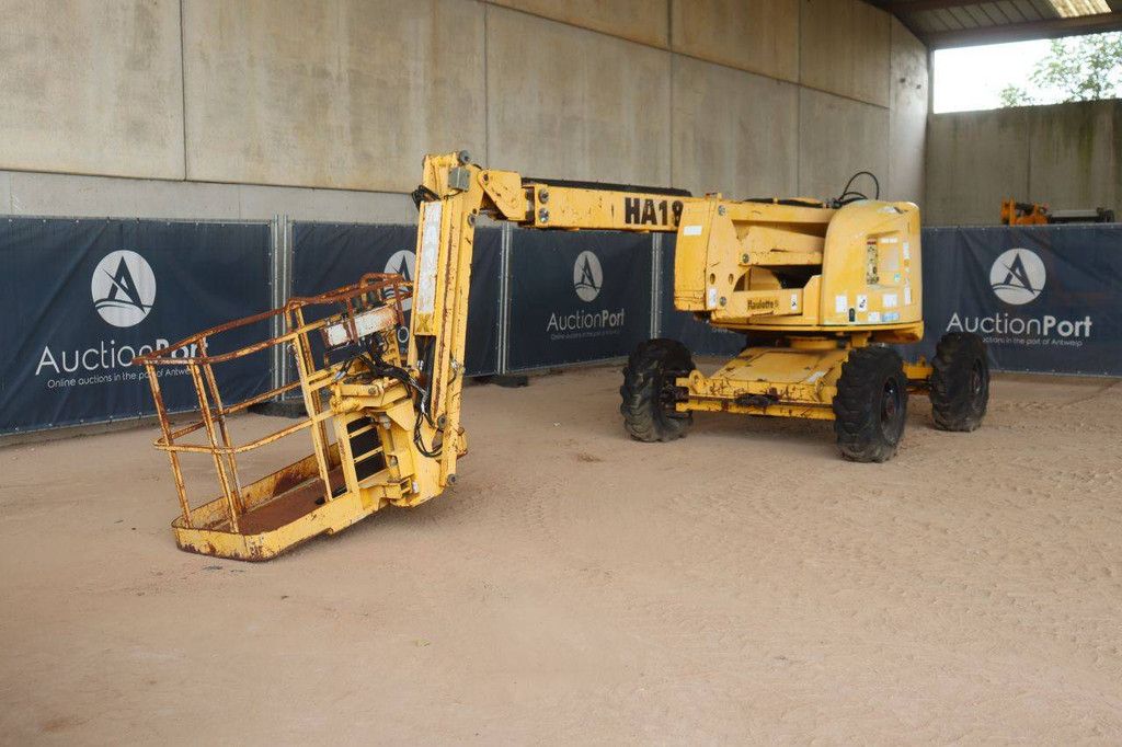 Articulating boom lift Haulotte HA18 PX Diesel 17.3m 2001