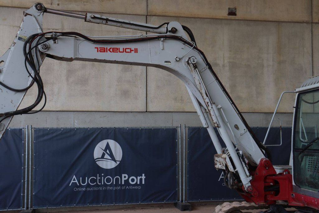 Crawler excavator Takeuchi TB175 Diesel 43kW 2011