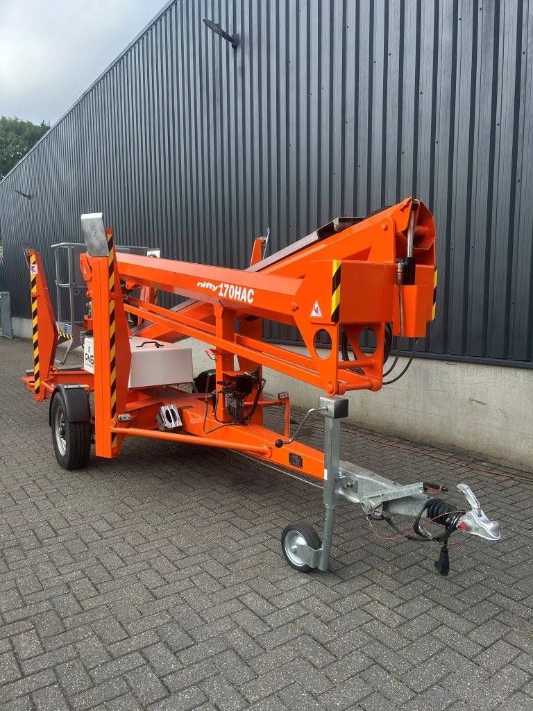Trailer-mounted aerial work platform Niftylift 170HAC 2016