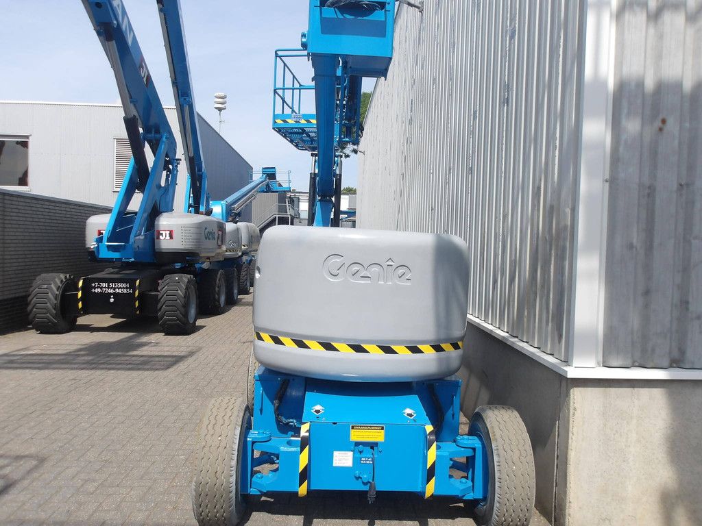 Kniktelescoophoogwerker Genie Z-45/25 Bi-energy 15.87m 2014