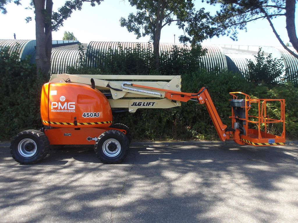 JLG 450AJ Diesel Articulated Boom Lift 15.72m 2008