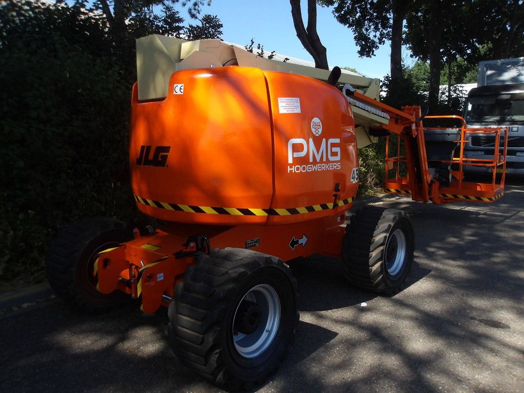 JLG 450AJ Diesel Articulated Boom Lift 15.72m 2008
