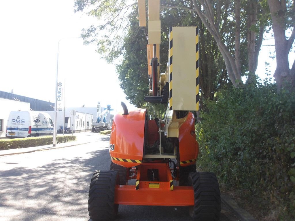 JLG 450AJ Diesel Articulated Boom Lift 15.72m 2008