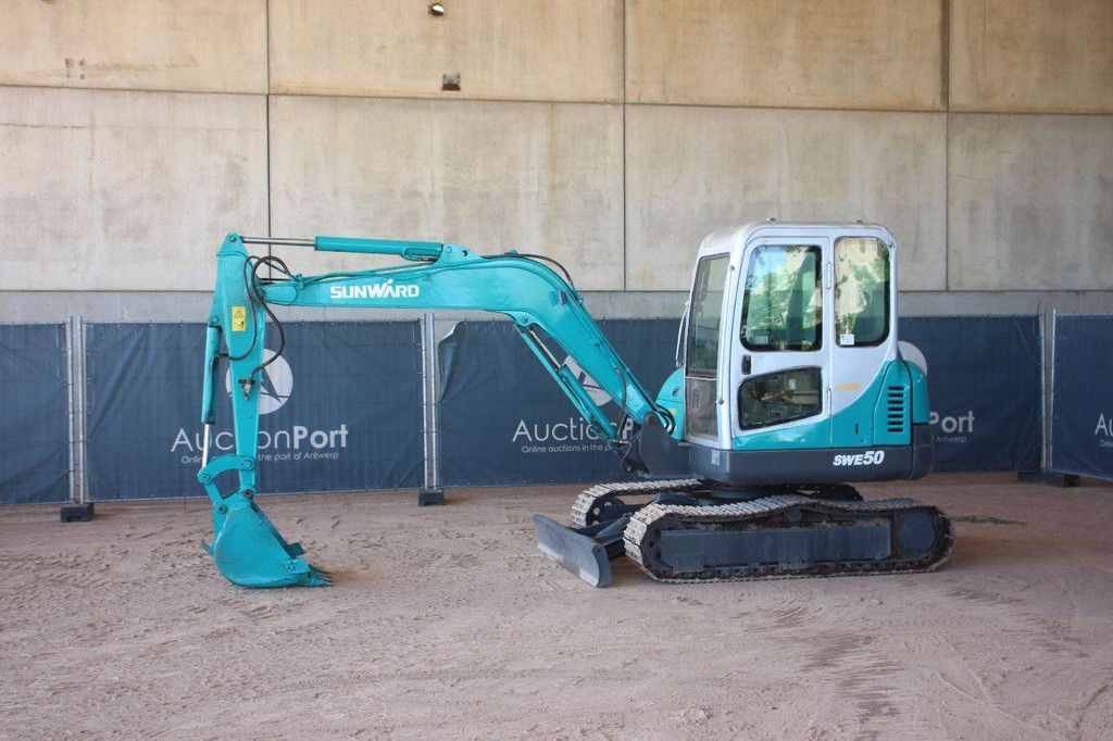 Rupsgraafmachine Sunward SWE50H Diesel 25.8kW