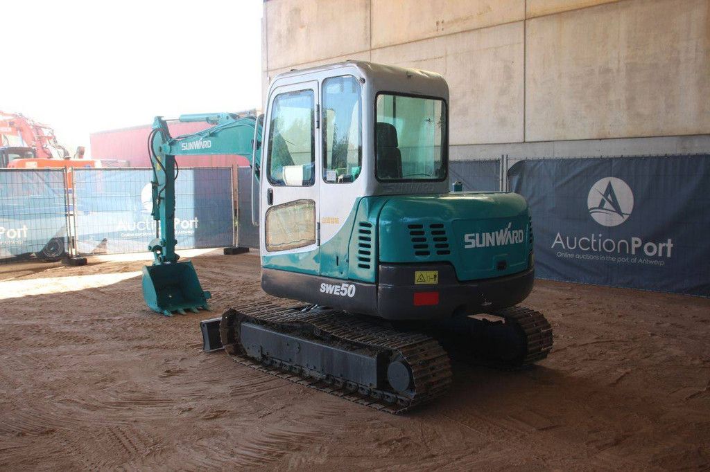 Rupsgraafmachine Sunward SWE50H Diesel 25.8kW