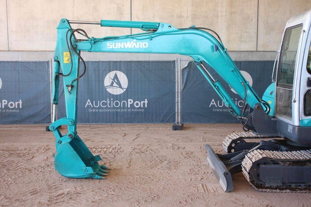 Rupsgraafmachine Sunward SWE50H Diesel 25.8kW