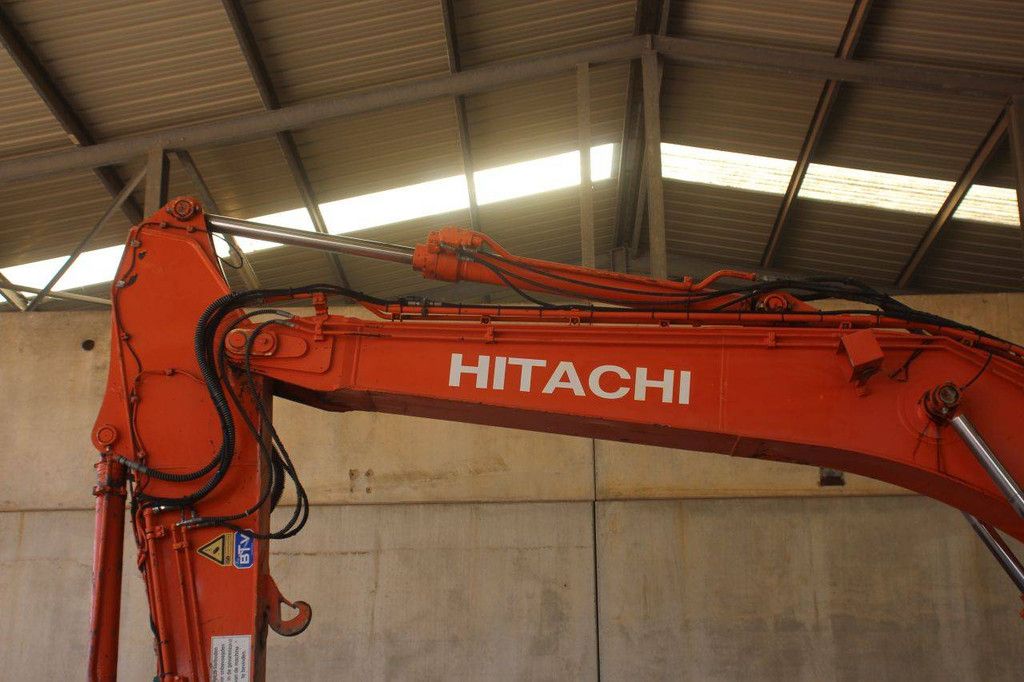 Rupsgraafmachine Hitachi ZX225USLC-5B Diesel 122kW 2014