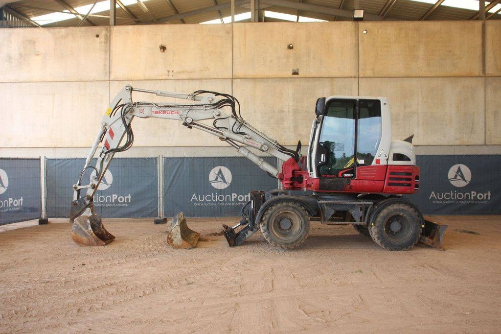Radbagger Takeuchi TB295W Diesel 85kW 2018