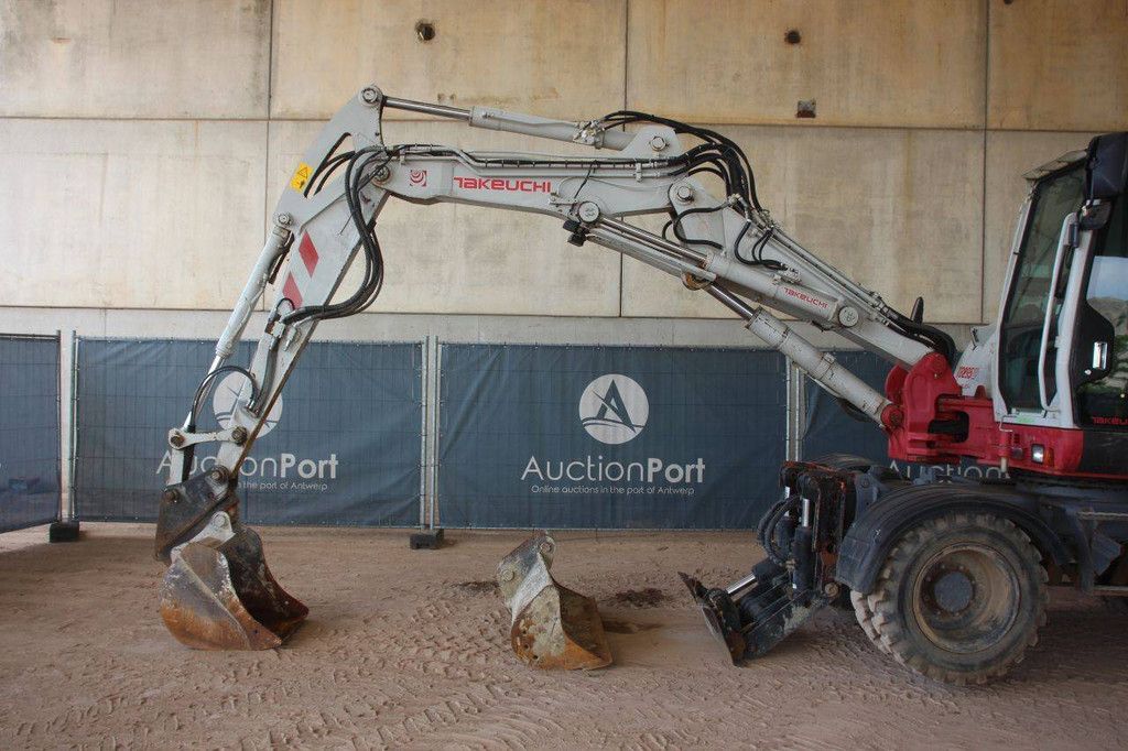 Radbagger Takeuchi TB295W Diesel 85kW 2018